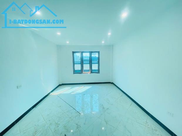 🌟 Bán Nhà Đẹp Huỳnh Cung – 5 Tầng Long Lanh – Cách Ô Tô 10m – 30m² – Chỉ 5.35 Tỷ 🌟 - 2