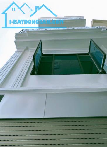 BÁN NHÀ MỚI VĂN TRÌ- NHÀ MỚI TINH 5 TẦNG – HƠN 30M2 – NHỈNH 6 TỶ - Ô TÔ ĐỖ - 3