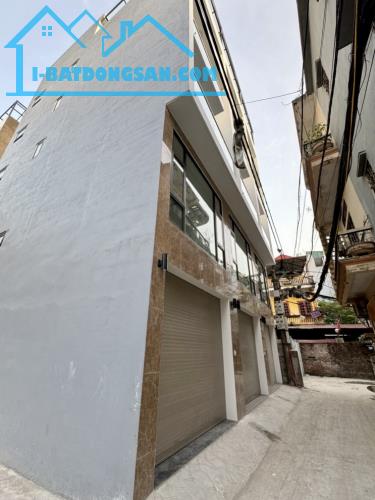 LÔ GÓC 6 TẦNG THANG MÁY - NỘI THẤT -NGÕ THÔNG Ô TÔ - 15M RA 4 Ô TÔ TRÁNH GẦN PHỐ.