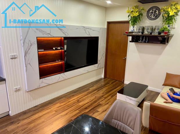 Cần bán nhanh căn 2 ngủ 60m Victoria nhà đẹp full nội thất, sổ đỏ, giá 3.9 tỷ