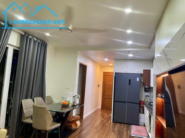 Cần bán nhanh căn 2 ngủ 60m Victoria nhà đẹp full nội thất, sổ đỏ, giá 3.9 tỷ - 1