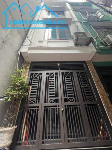 Bán nhà phố Chính Kinh - 27m2 5 tầng - ngõ rộng - Giá nhỉnh 6 tỷ