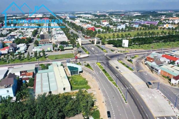 Bán đất mặt tiền quốc lộ 13, ngay trung tâm hành chính - 3