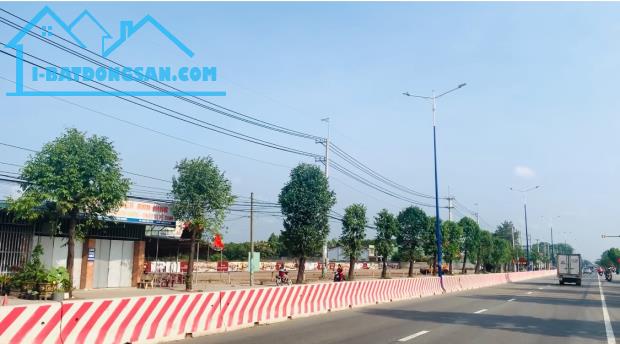 Bán đất mặt tiền quốc lộ 13, ngay trung tâm hành chính - 1
