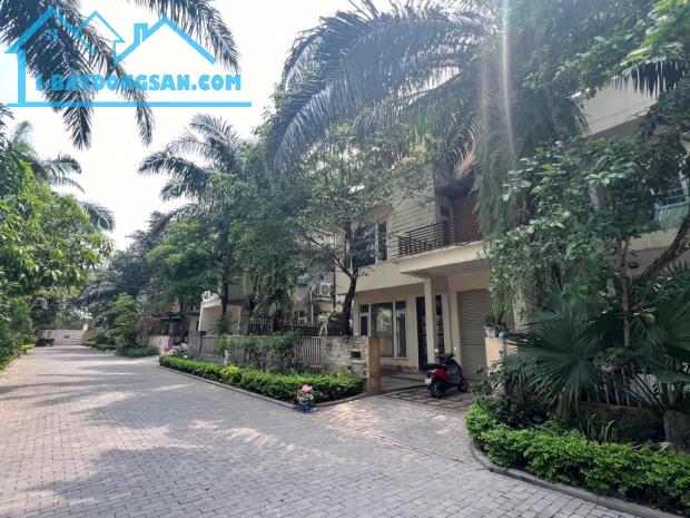 Chính chủ gửi Bán Biệt thự xây thô Palm Gaden, KĐT Việt Hưng, 205m x3T, MT 11m nhỉnh 39tỷ - 3