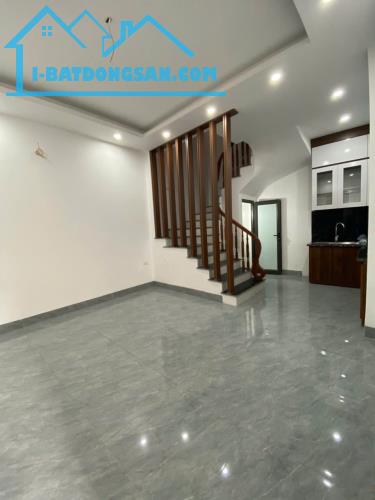 NHÀ MỚI NGỌC THỤY 30M2 - Ô TÔ LÙI CỔNG 3.5m - NỘI THẤT CƠ BẢN - GIÁ TỐT 6.98 TỶ - 4