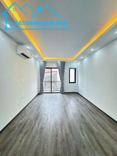 NHÀ MỚI CÒN MÙI SƠN HOÀNG NHƯ TIẾP 50M, 6T, MT4M, FULL NỘI THẤT, THANG MÁY, ĐA TIỆN ÍCH. - 4