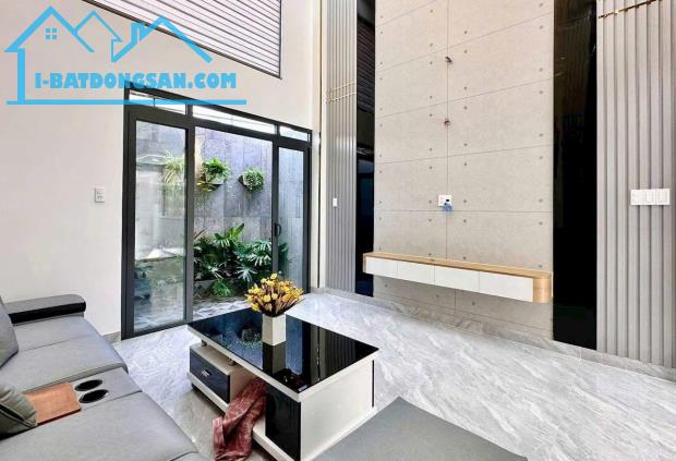 Nhà hẻm Kinh Dương Vương, p Bình Trị Đông B dt 52m2 4 lầu 5pn 6wc giá 7,2 tỷ
