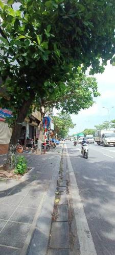 Bán nhà mặt phố Nguyễn Văn Linh kinh doanh đỉnh  25m2 4 tầng nhỉnh 5 tỷ