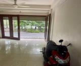 NHÀ ĐẸP Ở NGAY - OTO TRÁNH VỈA HÈ KINH DOANG - PHÂN LÔ ĐÔ THỊ - DIỆN TÍCH RỘNG Ở SƯỚNG.