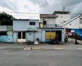 Bán nhà sát QL13  - 65m2 đang ngăn cho thuê 12tr/tháng - giá nhỉnh  4 tỷ