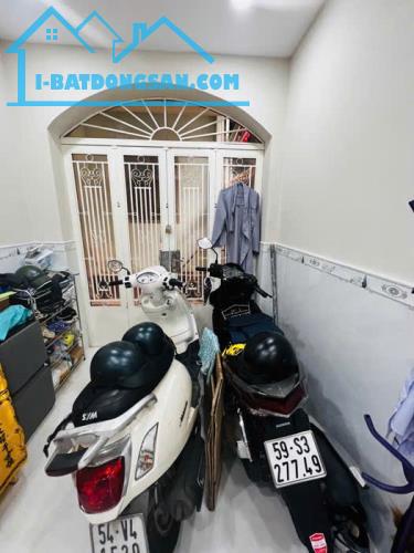NHÀ BÁN Hẻm Đường Bùi Đình Tuý, Phường 12 Bình Thạnh ,DT: 25m2 Trệt,Lầu-GIÁ 3,5Tỷ TL Mạnh