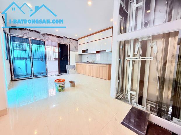 6 TẦNG LÔ GÓC THANG MÁY NGÕ NÔNG GẦN Ô TÔ - VẠN PHÚC HÀ ĐÔNG CHỈ HƠN 7 TỶ - 2