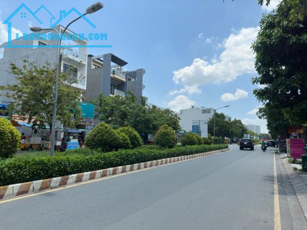 CHỦ CẦN TIỀN BÁN GẤP,KHU DƯƠNG HỒNG, DT: 85M2 ( 5 X 17M) 3TẦNG,4PN, 5WC, CHỈ 7.7TỶ - 4