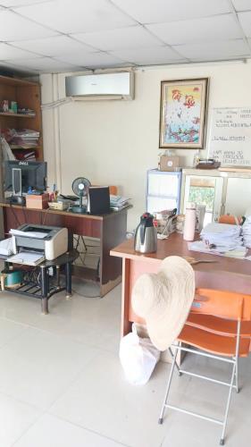 Bom Tấn nhà xưởng Đ số 9 BHH gần Aeon Tân Phú hẻm xe tải 300m2,2Tầng Nhỉnh 12 tỷ - 1