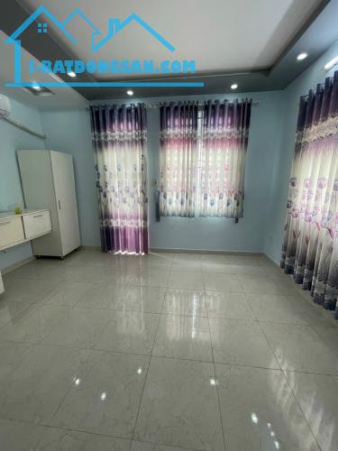 NHÀ ĐẸP - LÔ GÓC K LỘ GIỚI - GẦN ST LOTTE NG.V.LƯỢNG & CV LÀNG HOA - HXH - 3 TẦNG - 2