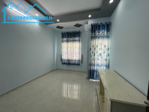 NHÀ ĐẸP - LÔ GÓC K LỘ GIỚI - GẦN ST LOTTE NG.V.LƯỢNG & CV LÀNG HOA - HXH - 3 TẦNG - 3