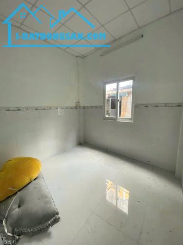 Cho thuê nhà 41m2 HẺM THÔNG, SÁT MẶT TIỀN, CÓ SÂN ĐẬU XE, Ngô Gia Tự, Phường 2, Quận 10 - 1