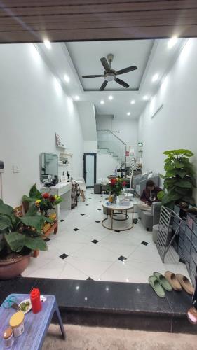 Bán nhà khu Bùi Xương Trạch, Thanh Xuân, 30m, ô tô đỗ cửa, kinh doanh sầm uất, ngõ thông - 1