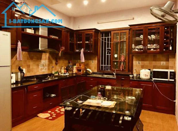 CHÍNH CHỦ CẦN BÁN GẤP ĐẤT VÀNG PHÂN LÔ HOÀNG CẦU DT61m2, ÔTÔ KINH DOANH - 1