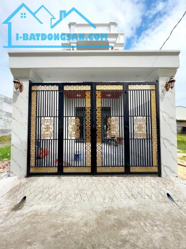 CẦN BÁN CĂN NHÀ LẦU ,GẦN TRƯỜNG THPT VÕ VĂN TẦN,SHR ,1 XẸT ĐƯỜNG XE HƠI - 1