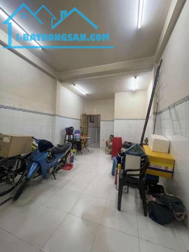 MẶT TIỀN KD - NGAY CẦU CHÀ VÀ QUẬN 8 - 4,2X21M - VUÔNG A4 - 3 TẦNG - KHÔNG LỘ GIỚI - 13.3T