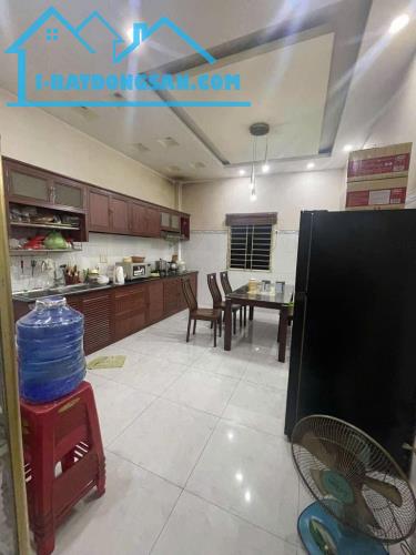 MẶT TIỀN KD - NGAY CẦU CHÀ VÀ QUẬN 8 - 4,2X21M - VUÔNG A4 - 3 TẦNG - KHÔNG LỘ GIỚI - 13.3T - 5