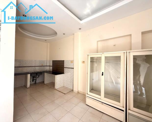 XÔ VIẾT NGHỆ TĨNH - GIÁP QUẬN 1 - NHÀ ĐẸP 3 TẦNG - HẺM XE TẢI - CHỈ NHỈNH 4 TỶ - 1