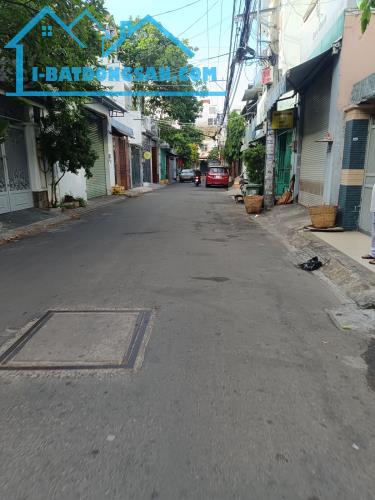 Ô tô  (456)DIỆN TÍCH 65M2 (4m❌16m) - Giá nhỉnh 5ty xíu. 🚘 xe hơi thông. * Nhà chủ ở lâu đ