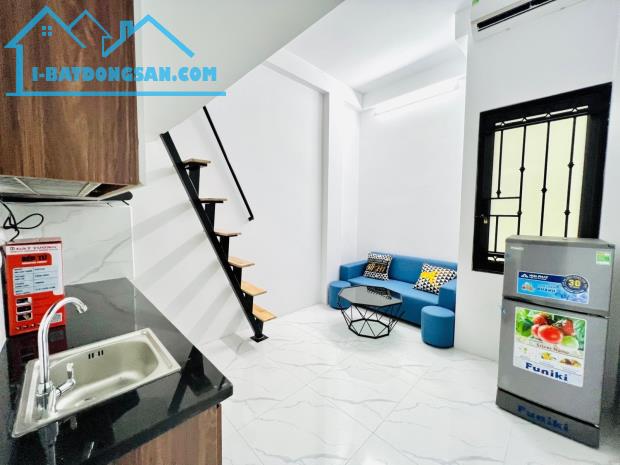 CHDV PHÙNG KHOANG 185M2 7 TẦNG 42PKK DOANH THU 2.5 TỶ/NĂM GIÁ HƠN 30 TỶ - 1