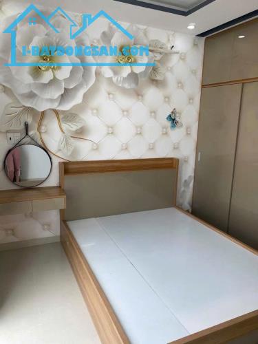 bán nhà 5 tầng ...lê văn quới...bình tân...4*13...hẻm xe hơi....giá nhỉnh 6tỷ... - 2