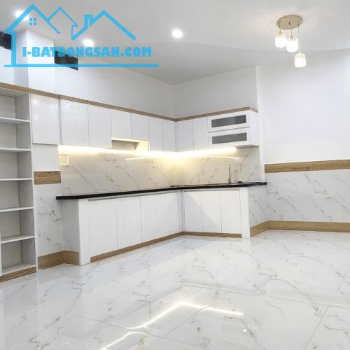 Nhà đẹp - Ngay TTN6- Nhà mặt tiền- Nhà đẹp - 3