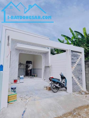 BÁN NHÀ MỚI XÂY 100% CẤP 4 NGAY ẤP 2 ĐỨC HOÀ ĐÔNG-DT 5X23-GIÁ 1TY650,SHR - 1