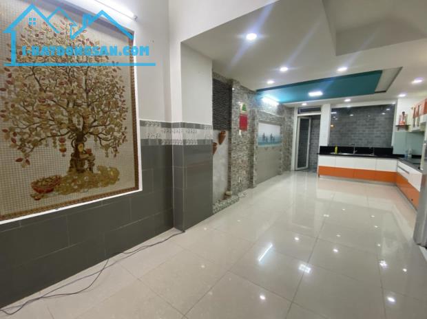 Bán nhà cực đẹp gần Đầm Sen , đang cho thuê 13tr, 58m2, 4 tầng ,chỉ hơn 6 tỷ - 1