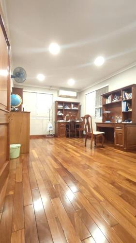 Bán nhà mặt tiền Nguyễn Thành Ý 4 lầu chỉ 138 tỷ Phường Đa Kao Quận 1 - 1