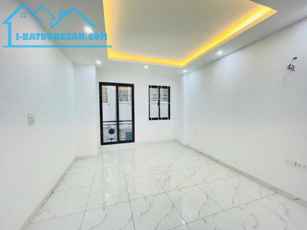 NHÀ MỚI ĐẸP-35M2 VĂN QUÁN-NGÕ NÔNG-10M RA ÔTÔ- CHỈ 6.09 TỶ. - 2