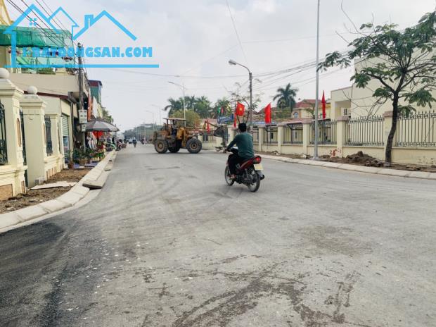 DUY NHÂT 1 lô chung cư Cách Hạ, Nam Sơn giá chỉ 3,0x tỷ  LH 0979087664
