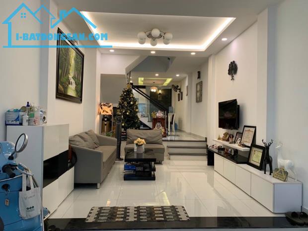 XUẤT NGOẠI Bán Nhà Đẹp 4 Tầng Xe Hơi Thông Võ Văn Tần, 48m2, 8 Tỷ TL