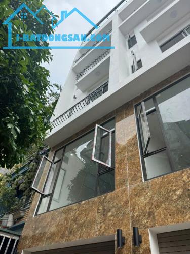 NHÀ 6 TẦNG, 41M², NGỌC THỤY - LONG BIÊN - GIÁ 9.7 TỶ - VỊ TRÍ VÀNG, SỔ ĐỎ CHÍNH CHỦ-THANG