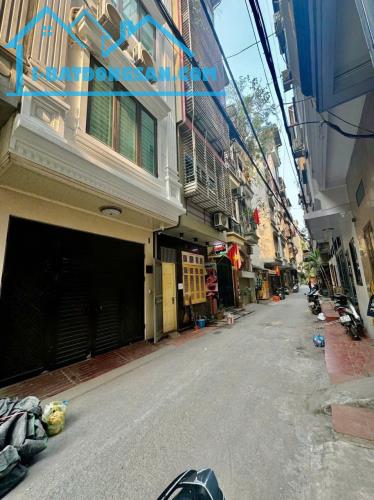BÁN NHÀ VIP PHÂN LÔ PHỐ TRẦN QUỐC HOÀN – 42M2 x 5 TẦNG – GIÁ 14.2 TỶ (CÓ THƯƠNG LƯỢNG)