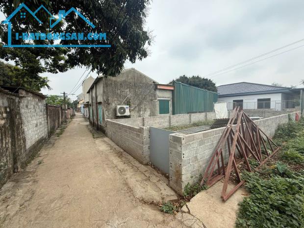 Bán lô  đất 126m Đông Sơn, lô góc 2 mặt tiền cách ql6 200m