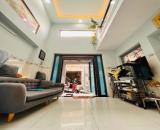 Bán nhà Trần Phú, Quận 5, 3PN, phòng thờ, khu an ninh, giá chỉ 3 tỷ 070