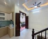 Bán nhà đẹp Ngọc Thuỵ, Q Long Biên, lô góc 2 mặt thoáng, dt 43m2, giá 6,5 tỷ