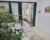 Bán gấp nhà sau Mặt phố Phố Hoàng Cầu giá 17 tỷ, 123m2, cách phố 10m