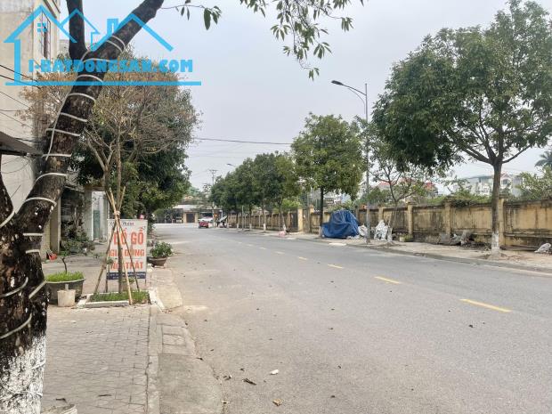 🏚️🏘️  BÁN NHÀ 2 TẦNG LÊ HỒNG PHONG,PHỦ LÝ,HÀ NAM MT 4.1M,  DT 102M, GIÁ CHỈ 4.1 Tỷ - 2
