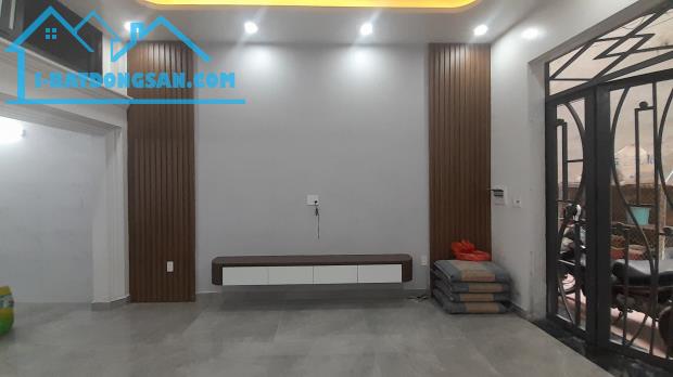 Bán gấp nhà Lê Lai, Máy Tơ, Ngô Quyền, HP. 2,639 tỷ, 45m2, 3 tầng. - 2