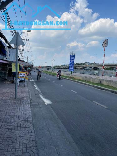 -CHỦ CẦN BÁ.N GẤP- 93 MÉT VUÔNG - M.ẶT T.IỀN- PHÚ ĐỊNH- P16- Q8- CHỈ 7 T.Ỷ- NGANG 5,2 M - 1