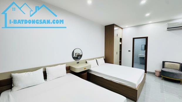 Bán khách sạn đang kinh doanh tốt tại Bãi Cháy