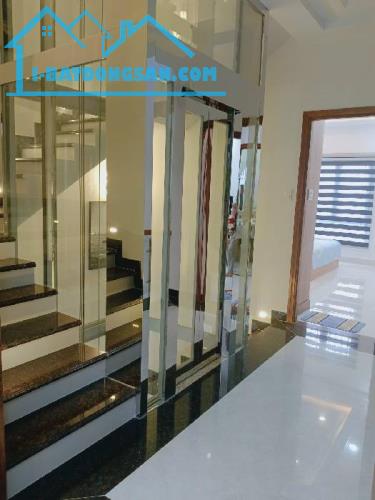 Bán nhà mặt tiền Tạ Quang Bửu 4.5x17 chỉ 12 tỷ 9 - 1
