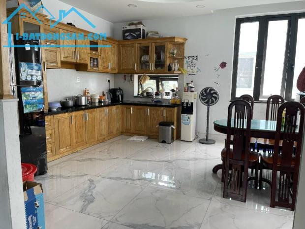 Bán nhà mặt tiền Tạ Quang Bửu 4.5x17 chỉ 12 tỷ 9 - 2